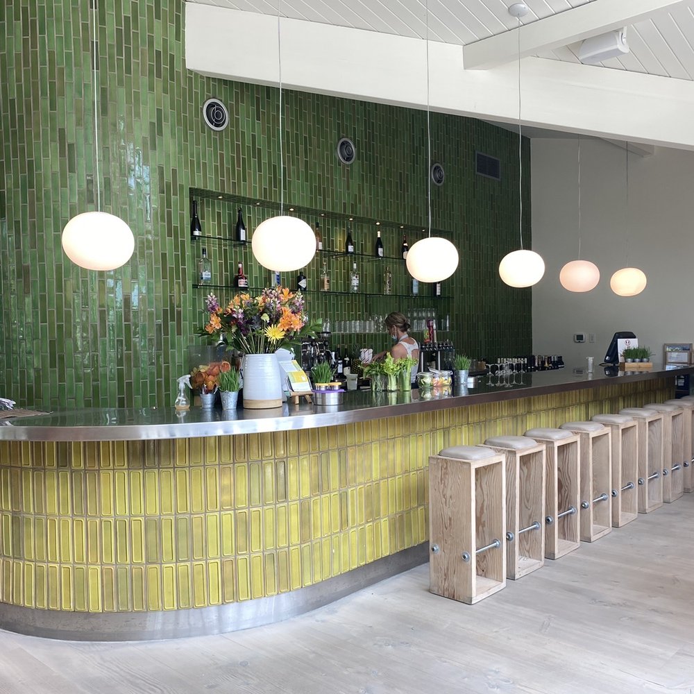 Vinaigrette - Bar area. So chic! - Salad Near Me - Austin, Texas Vinaigrette - Bar area. So chic! - Salad Near Me - Austin, Texas
