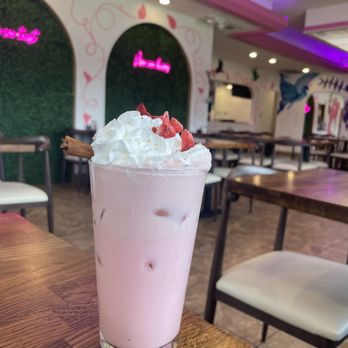 Madres Brunch - Strawberry Horchata Latte - Breakfast & Brunch Near Me - Placentia, California Madres Brunch - Strawberry Horchata Latte - Breakfast & Brunch Near Me - Placentia, California