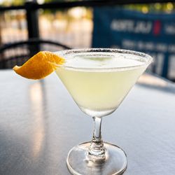 Refreshing Lemon Drop Martini