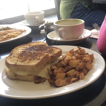 Bea Bea's - Breakfast sandwich - Coffee & Tea Near Me - Burbank, California Bea Bea's - Breakfast sandwich - Coffee & Tea Near Me - Burbank, California