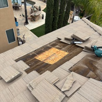Collins Roofing Pro - Roofing Near Me - Corona, California