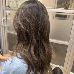 MOC Hair Studio
