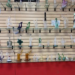 McCombs Smoke Shop - Wager Pipes