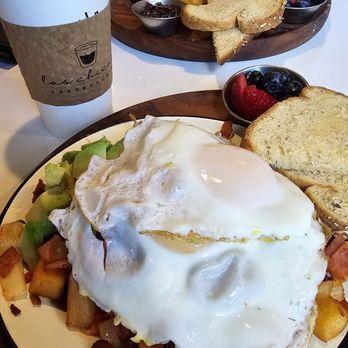 Las Chicas Bakery & Cafe - Bakeries Near Me - Guttenberg, New Jersey