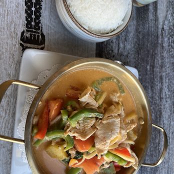 Secret Thai Kitchen - Red Curry with chicken - Thai Near Me - Freeport, New York Secret Thai Kitchen - Red Curry with chicken - Thai Near Me - Freeport, New York