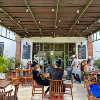 Italdo - Patisserie/Cake Shop Near Me - Tulum, ROO