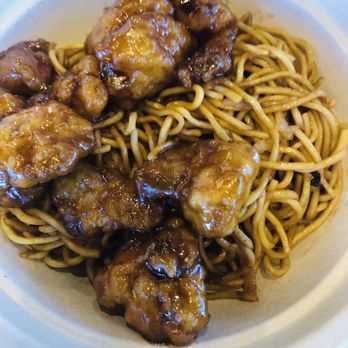 BAMBUU Asian Eatery - General Tso's  Chicken over low mein - Asian Fusion Near Me - Vero Beach, Florida