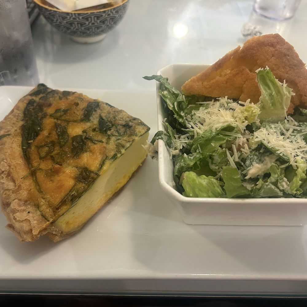 Lemon Tree - Quiche (spinach and cheddar ) with Caesar salad - Breakfast & Brunch Near Me - Vero Beach, Florida