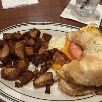 Mimi's Cafe - Egg bacon croissant - American Near Me - Murfreesboro, Tennessee Mimi's Cafe - Egg bacon croissant - American Near Me - Murfreesboro, Tennessee