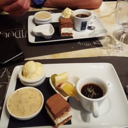 Le Vidocq - Café gourmand