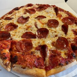 Bobalu's Pizza - Pepperoni pizza 12in