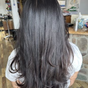 Daniel Lynn Salon - Hair Salons Near Me - Little Ferry, New Jersey