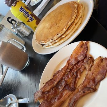 The Corner Grill - Breakfast & Brunch Near Me - North Arlington, New Jersey The Corner Grill - Breakfast & Brunch Near Me - North Arlington, New Jersey