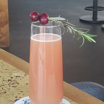 360 Rooftop Bar - Lounges Near Me - St. Louis, Missouri