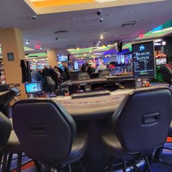 The Lodge Casino - Table games