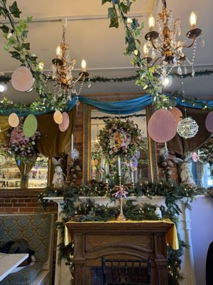 Fezziwig's Food and Fountain by null