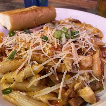 Razzoo's Cajun Cafe - Jambalaya Pasta - Cajun/Creole Near Me - Lewisville, Texas