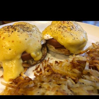 Broken Yolk Cafe - Benny - Breakfast & Brunch Near Me - Chandler, Arizona Broken Yolk Cafe - Benny - Breakfast & Brunch Near Me - Chandler, Arizona
