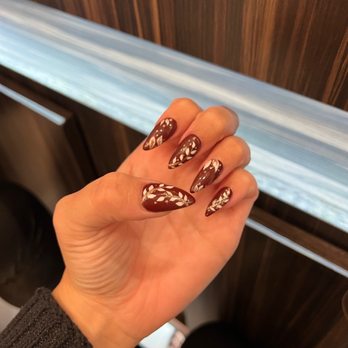 M Vince Nail Spa - Nails - Nail Salons Near Me - Austin, Texas