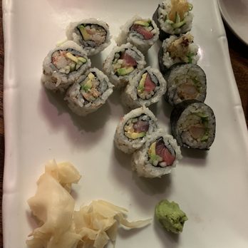 Kamehachi - California, Spicy Tuna, & Tempura Shrimp - Sushi Bars Near Me - Chicago, Illinois Kamehachi - California, Spicy Tuna, & Tempura Shrimp - Sushi Bars Near Me - Chicago, Illinois