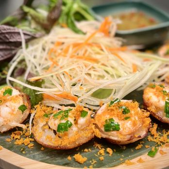 Pho Saigonese - LUNA PRAWN CAKES - Crispy rice cakes filled with shrimp and scallions. - Vietnamese Near Me - Las Vegas, Nevada Pho Saigonese - LUNA PRAWN CAKES - Crispy rice cakes filled with shrimp and scallions. - Vietnamese Near Me - Las Vegas, Nevada