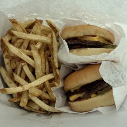 Classic Double Cheeseburger Classic Double Cheeseburger
