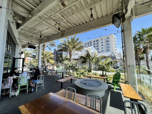 Bear Flag Fish Co. by null