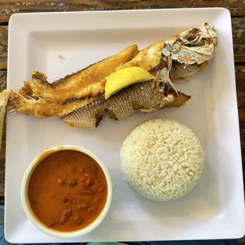 Rancho Choli - Whole fresh fish with rice & beans. - Latin American Near Me - Vieques, Puerto Rico