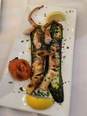 Mythos Greek Taverna by null
