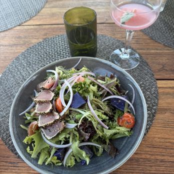 BeachLife Grotto - Ahi salad, single fin cocktail - Seafood Near Me - Redondo Beach, California BeachLife Grotto - Ahi salad, single fin cocktail - Seafood Near Me - Redondo Beach, California