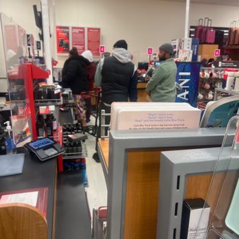 TJ MAXX - Updated October 2025 - 28 Photos & 14 Reviews - 961 E 174th