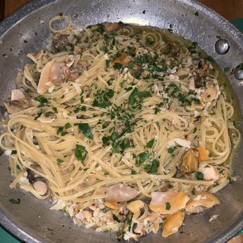 The Daily Catch - Clams + Linguine - Italian Near Me - Boston, Massachusetts The Daily Catch - Clams + Linguine - Italian Near Me - Boston, Massachusetts