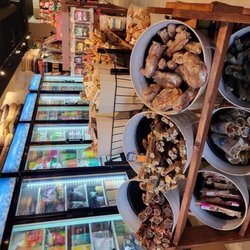 Fresh Tracks Pet Shop - Eagle - Dog Food Fresh Tracks Pet Shop Eagle.jpg