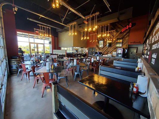 Off the Bone BBQ + Ribhouse by null