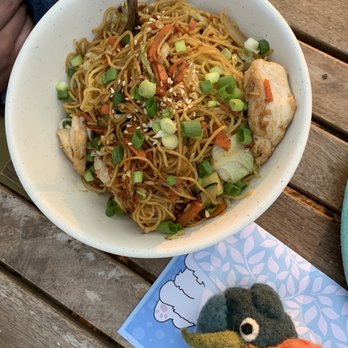 Island Nosh - Chicken chow mein - Noodles Near Me - Clinton, Washington Island Nosh - Chicken chow mein - Noodles Near Me - Clinton, Washington