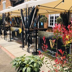 Red Lion - Outside seating at the Red Lion Milton Bryan