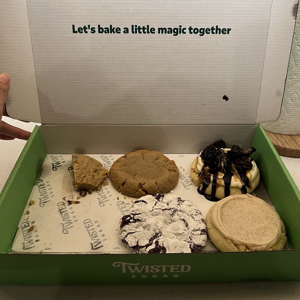 Twisted Sugar - Queen Creek - 6 pack of cookies - Desserts Near Me - Queen Creek, Arizona Twisted Sugar - Queen Creek - 6 pack of cookies - Desserts Near Me - Queen Creek, Arizona