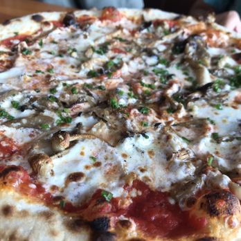 Creekwood - Mushroom pizza - Italian Near Me - Berkeley, California Creekwood - Mushroom pizza - Italian Near Me - Berkeley, California