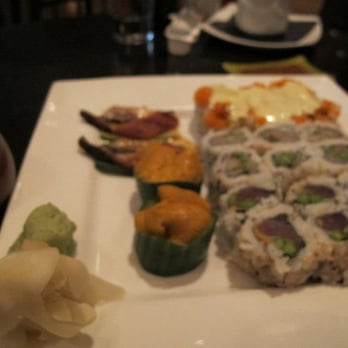 Screaming Tuna - Truly disgusting uni, just ok eel, and sushi that was worse than you'd find in a grocery store - Sushi Bars Near Me - Milwaukee, Wisconsin