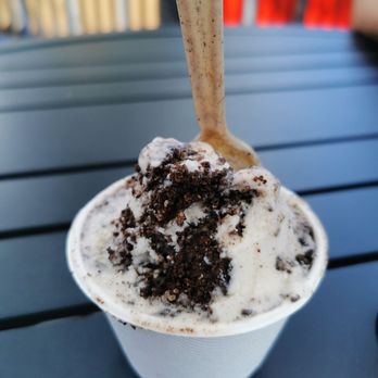 Cream Bean Berry - Cookies n cream - Ice Cream & Frozen Yogurt Near Me - Durango, Colorado
