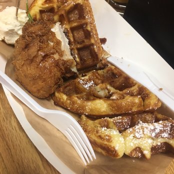 Pop Up Hot Chicken - Nashville Hot Chicken & Waffles (Chicken breast, no sauce) - Chicken Shop Near Me - Bloomington, Illinois