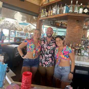Lucky Fish - These Bartenders are fantastic! - Seafood Near Me - Dania Beach, Florida Lucky Fish - These Bartenders are fantastic! - Seafood Near Me - Dania Beach, Florida