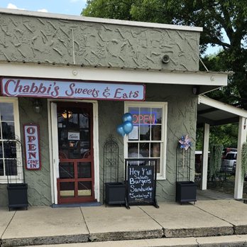 Chabbi’s Sweets & Eats - Front of Chabbi's Sweets & Eats in Wartrace - Cafes Near Me - Wartrace, Tennessee