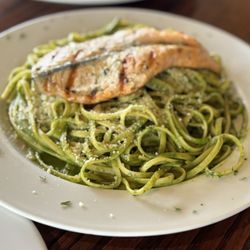 Misky Misky Cocina Peruana - Tallarin Verde con Salmon