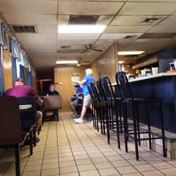Big V Restaurant - Dine In Area