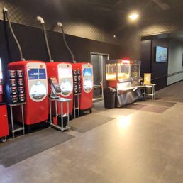 1 slushy, 3 drink, 2 popcorn machines. Hope it's never busy or this could take a while. 1 slushy, 3 drink, 2 popcorn machines. Hope it's never busy or this could take a while.