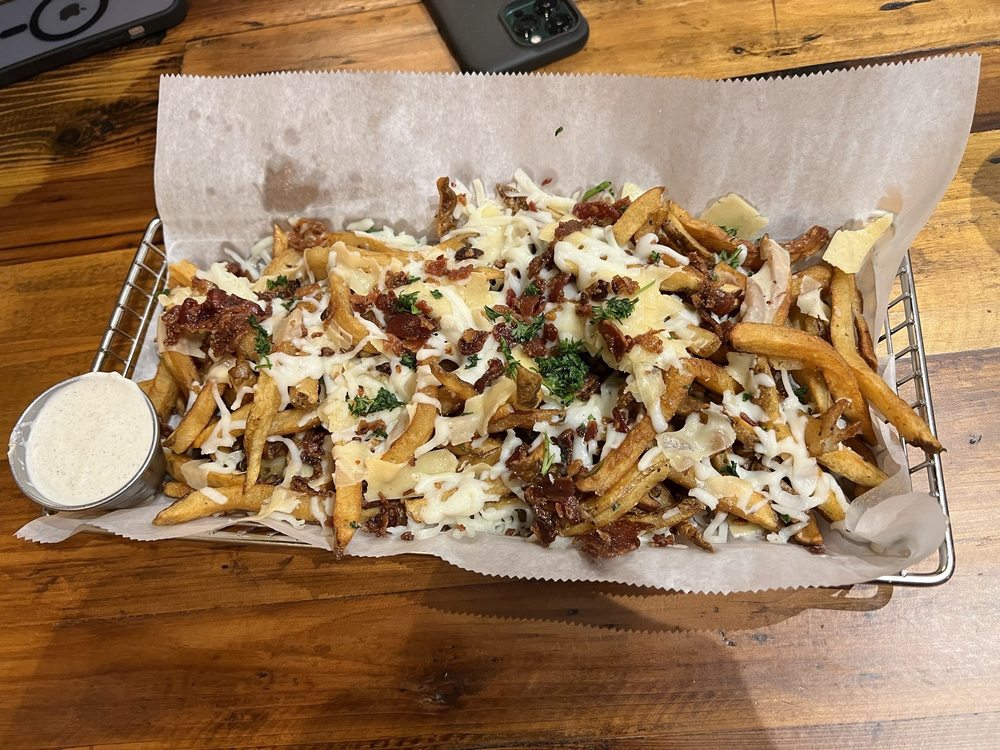 Food from Avenue Pub - Tuscaloosa