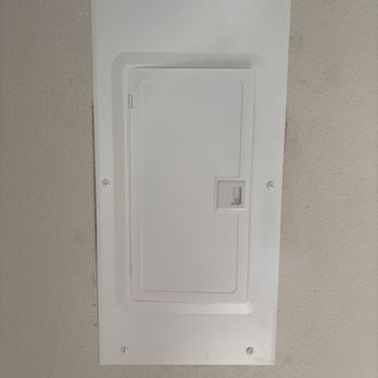 Gold Mountain Contracting - New Leviton electrical panel - Electricians Near Me - Seattle, Washington