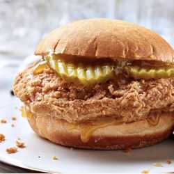 Hall's Krispy Krunchy Chicken - Krispy Cajan Chicken Sandwich
