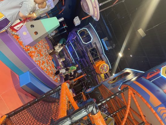 Me Land Chantilly by null